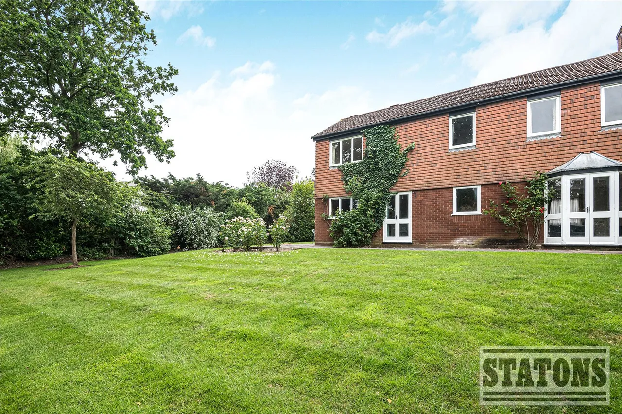 Nash Close, Elstree, Hertfordshire, WD6 3LE, photo 19