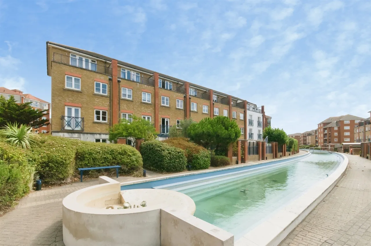 San Juan Court, Eastbourne, BN23, photo 18