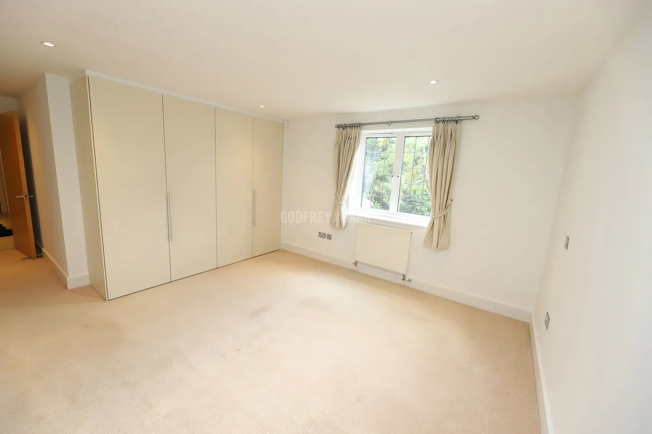Raleigh Close, Hendon, NW4, photo 8