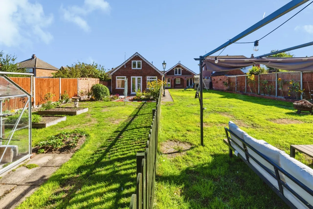 Station Road, North Hykeham, LN6, photo 2