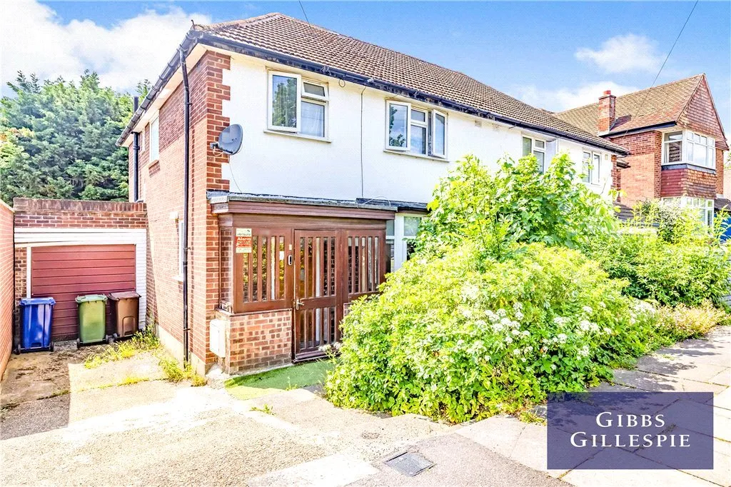 3 bed house for sale, Marsh Lane, Stanmore, HA7
