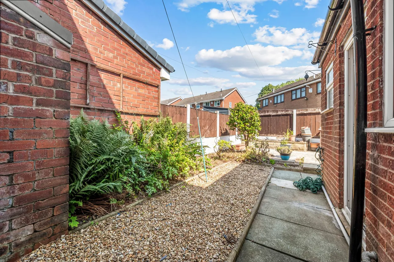 Dene Avenue, Newton-Le-Willows, Newton-Le-Willows, WA12 9DF, photo 4