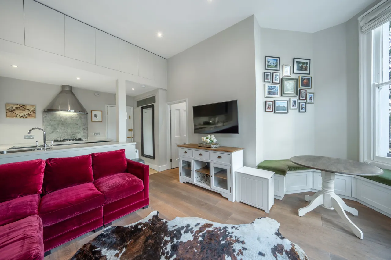 Flat 4, 44 Cathcart Road, London, photo 9