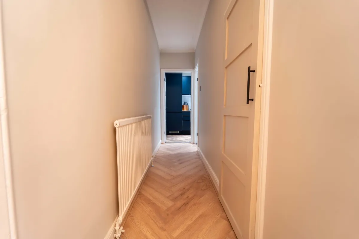 Shoot Up Hill, London, NW2, photo 7