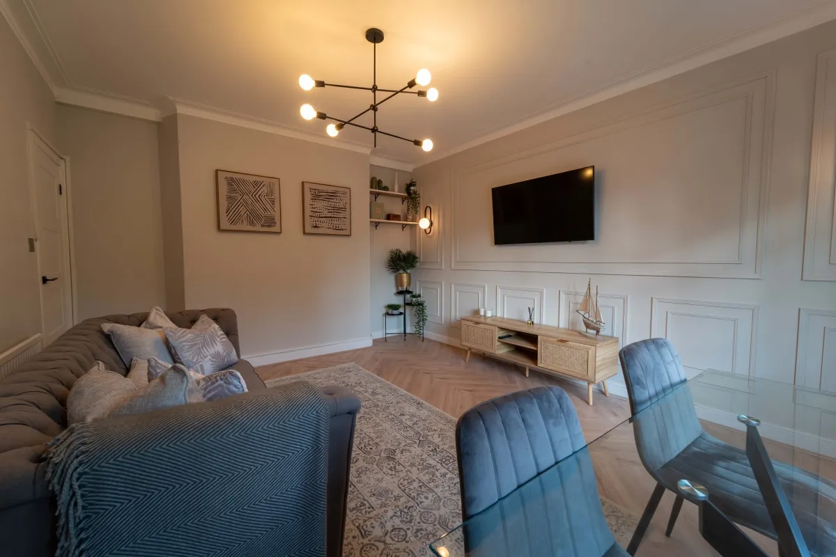 Shoot Up Hill, London, NW2, photo 6