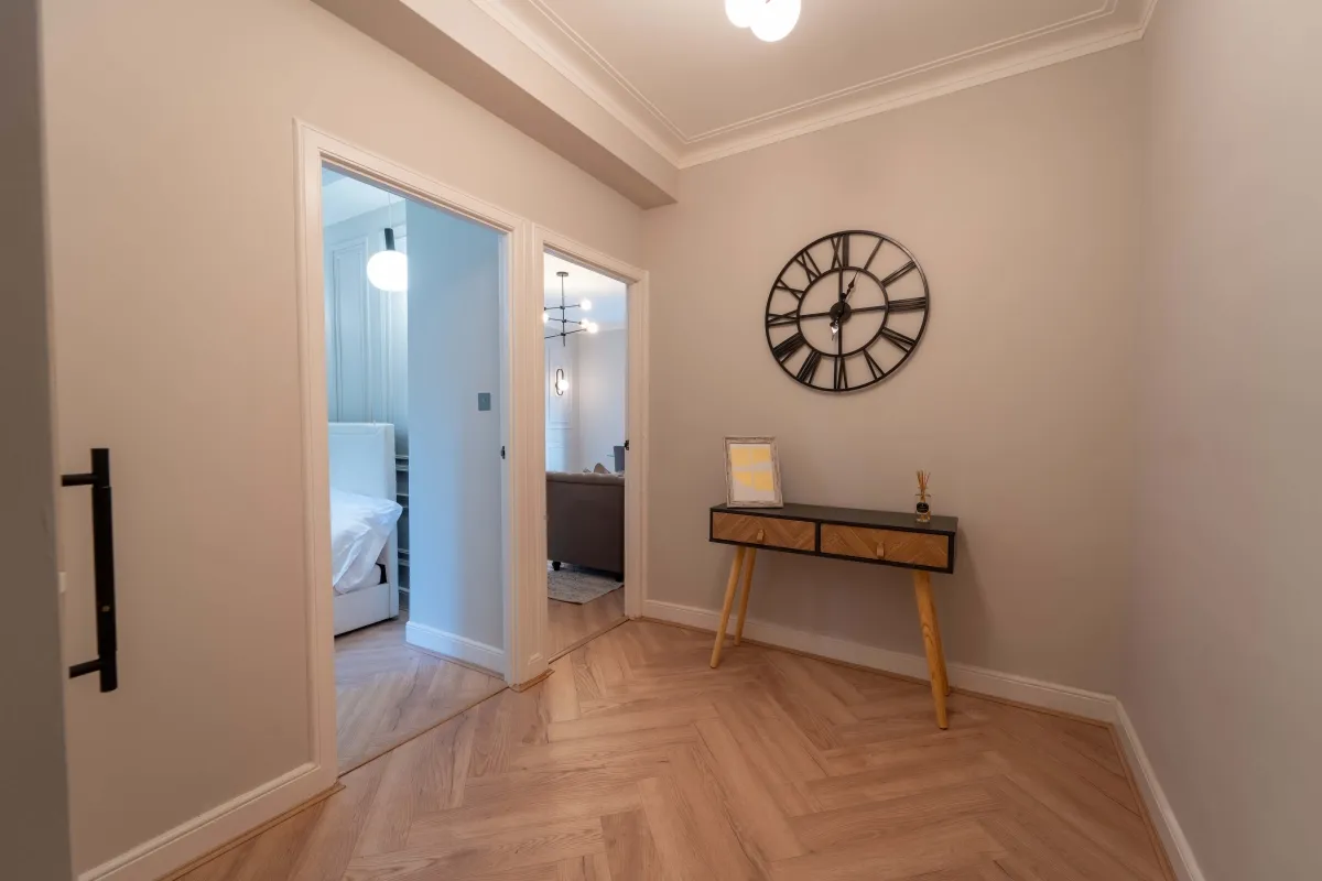 Shoot Up Hill, London, NW2, photo 10