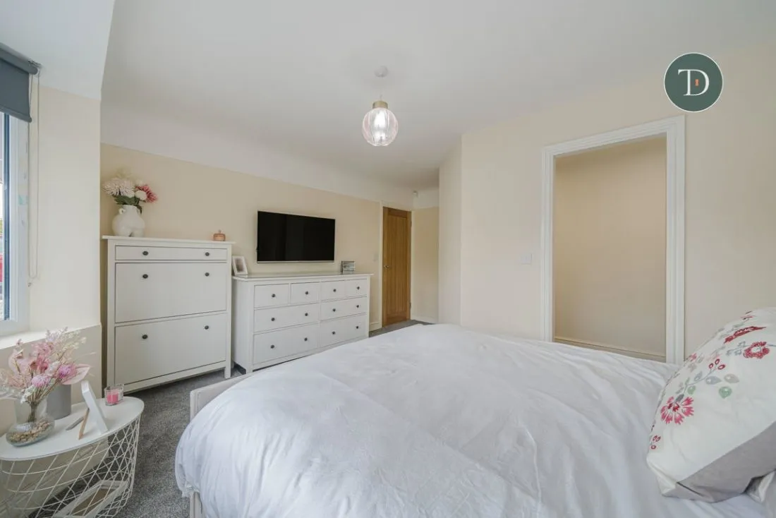Grange Crescent, Childer Thornton, CH66 5NB, photo 15