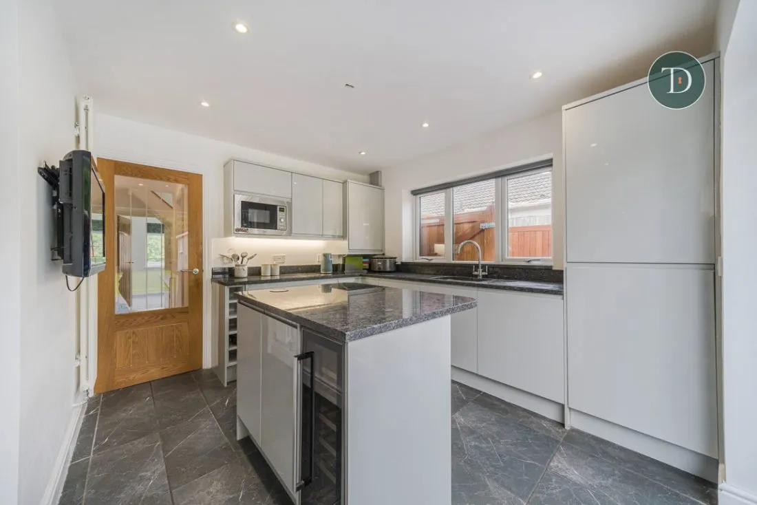 Grange Crescent, Childer Thornton, CH66 5NB, photo 5