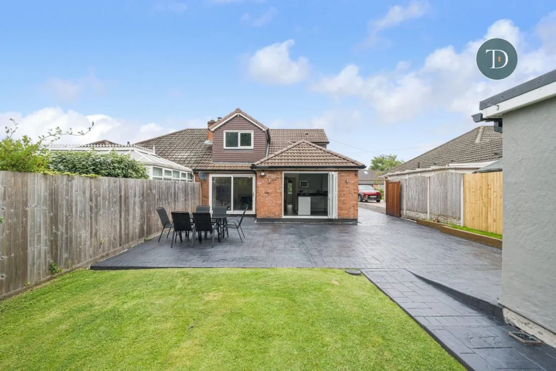 Grange Crescent, Childer Thornton, CH66 5NB, photo 2