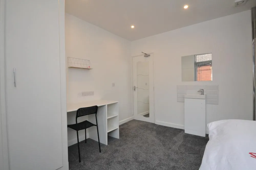 Thorn Grove, Fallowfield, M14, photo 8