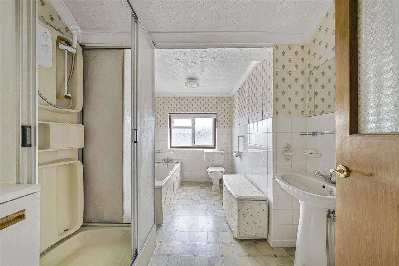 Trebble Road, Swanscombe, DA10, photo 13
