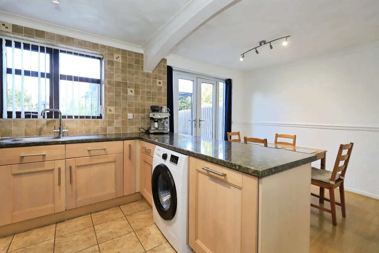 Bridgewater Drive, Bilston, WV14, photo 5