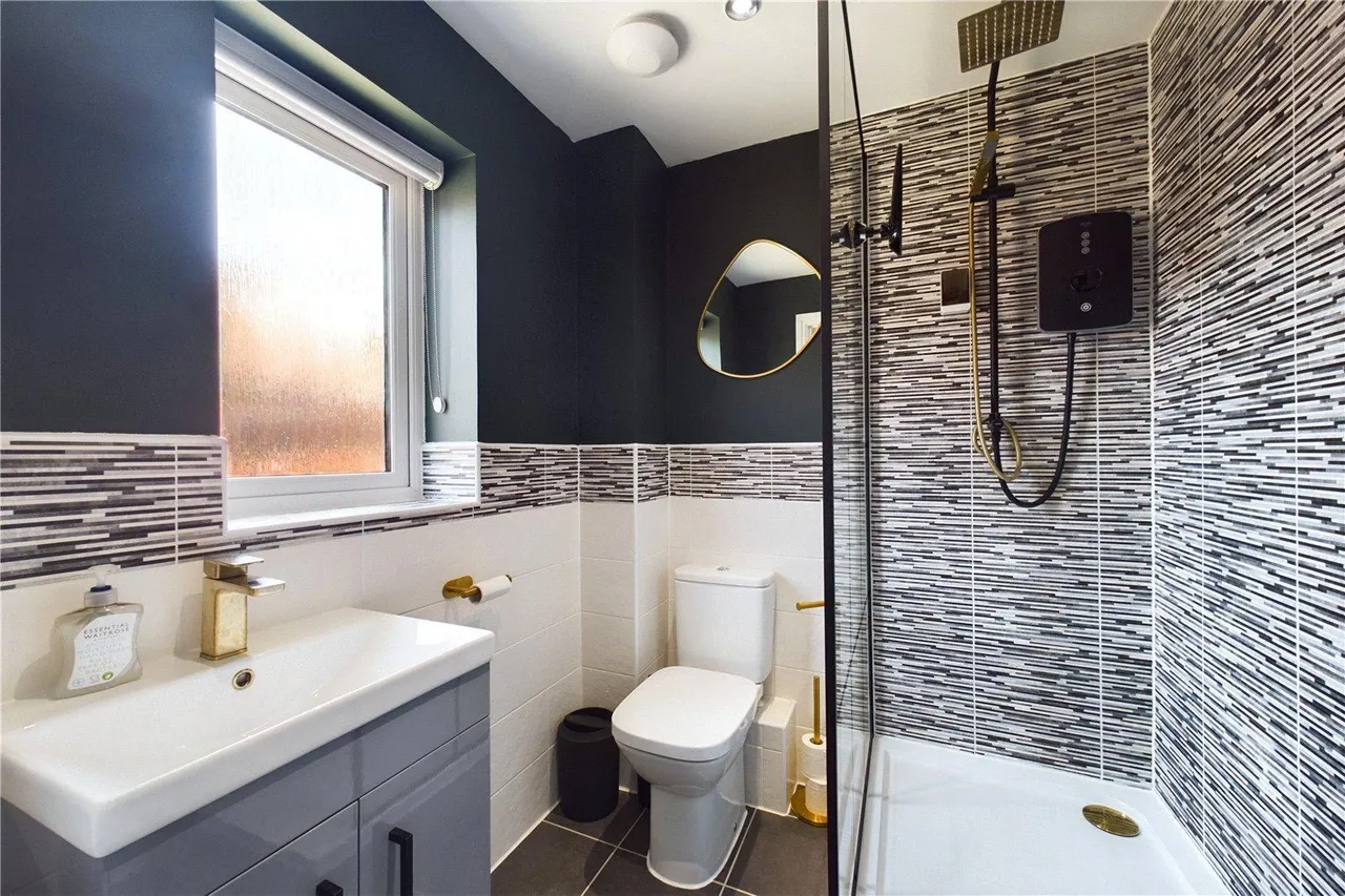Albert Close, Spencers Wood, RG7, photo 14