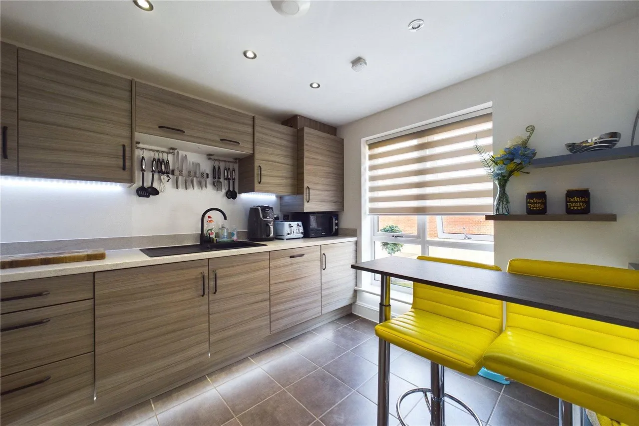 Albert Close, Spencers Wood, RG7, photo 10