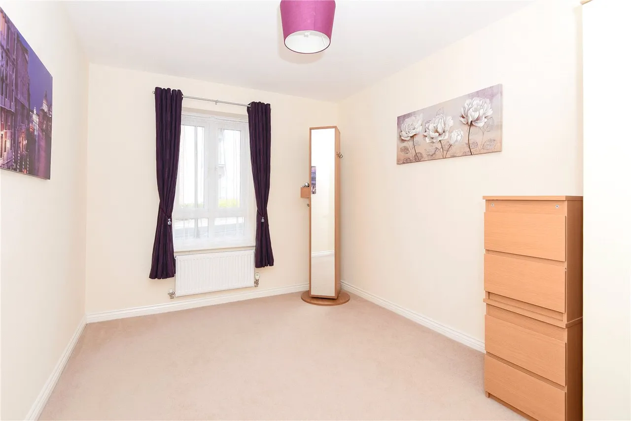Sinclair Drive, Basingstoke, Hampshire, RG21, photo 6