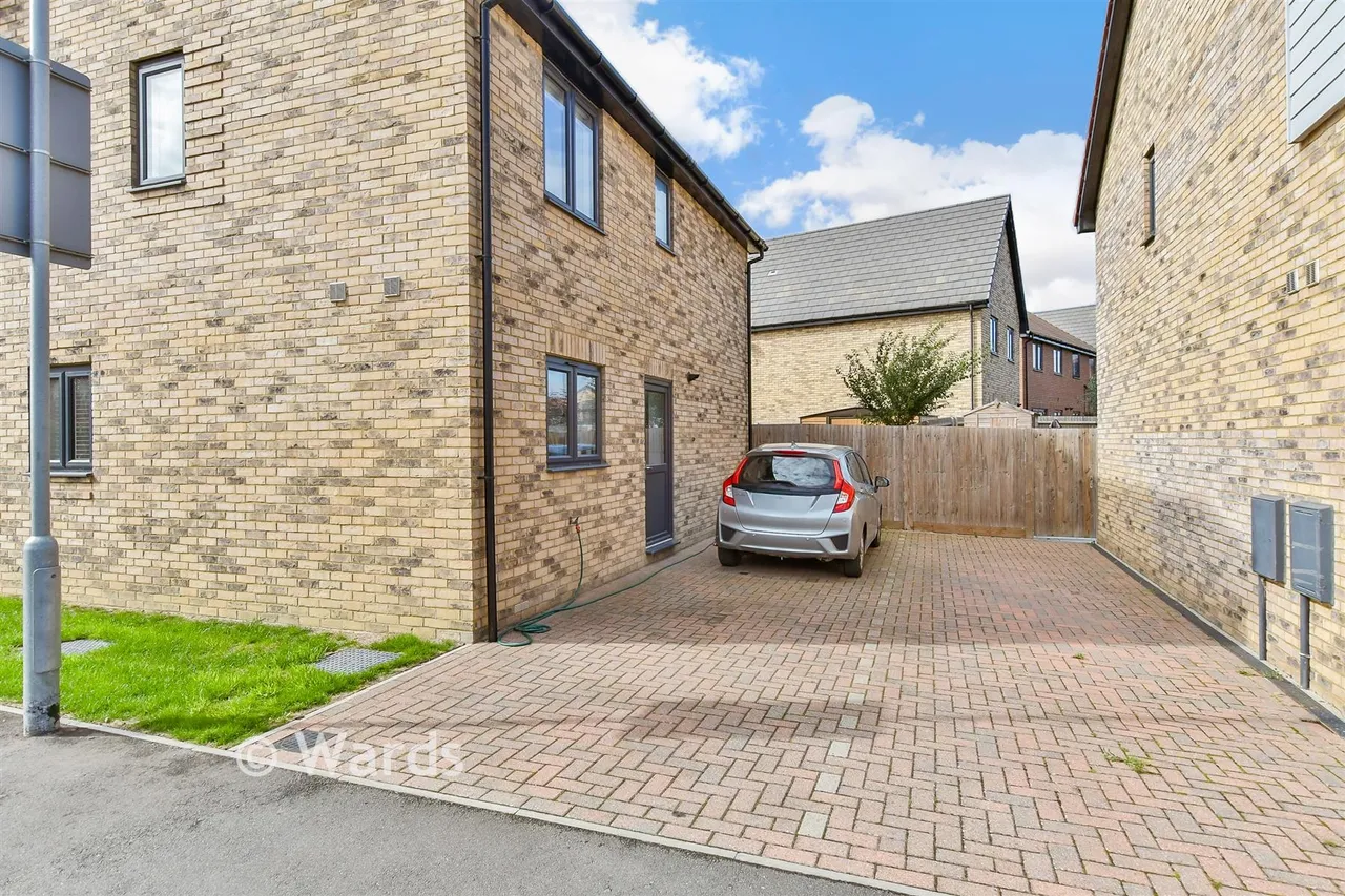 Bethell Road, Faversham, ME13, photo 13