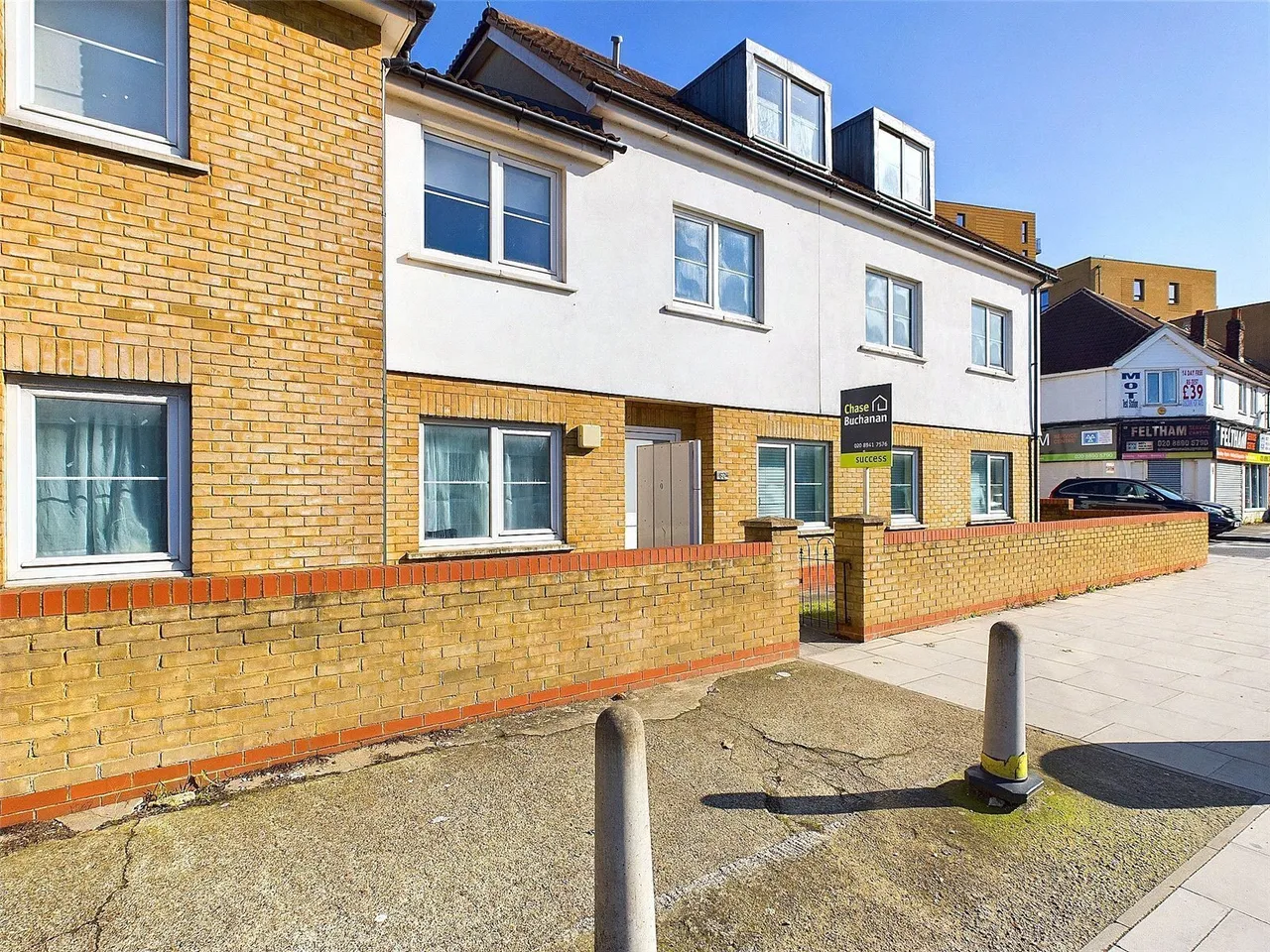 Bedfont Lane, Feltham, TW14, photo 9