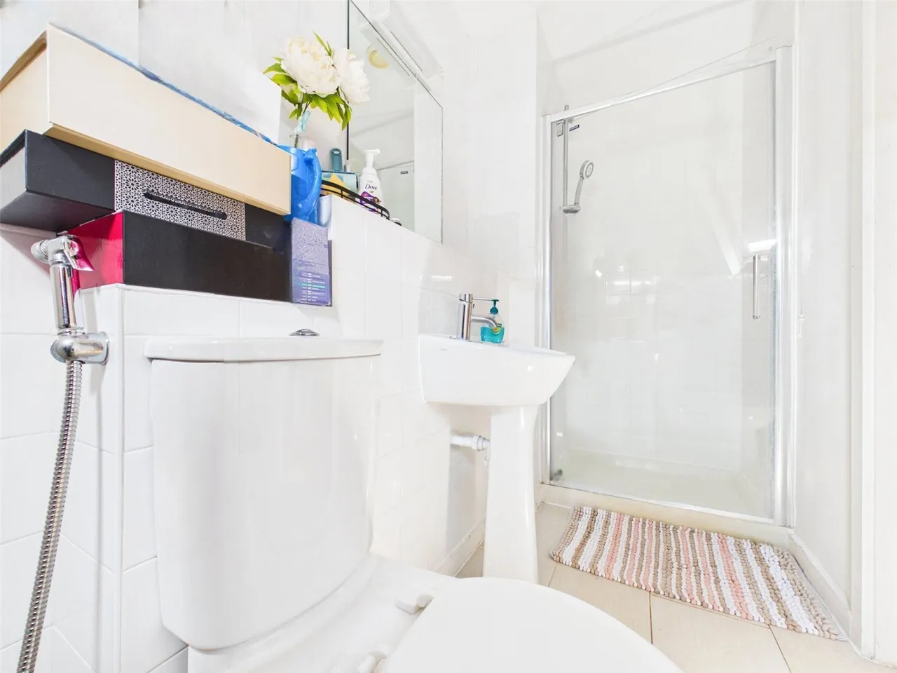 Bedfont Lane, Feltham, TW14, photo 7