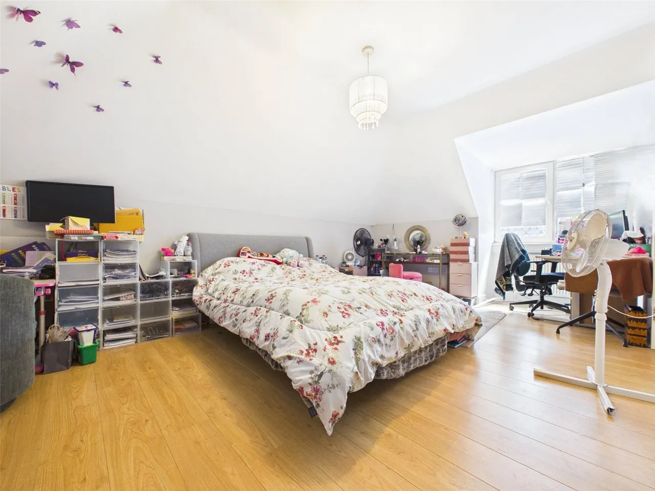 Bedfont Lane, Feltham, TW14, photo 4