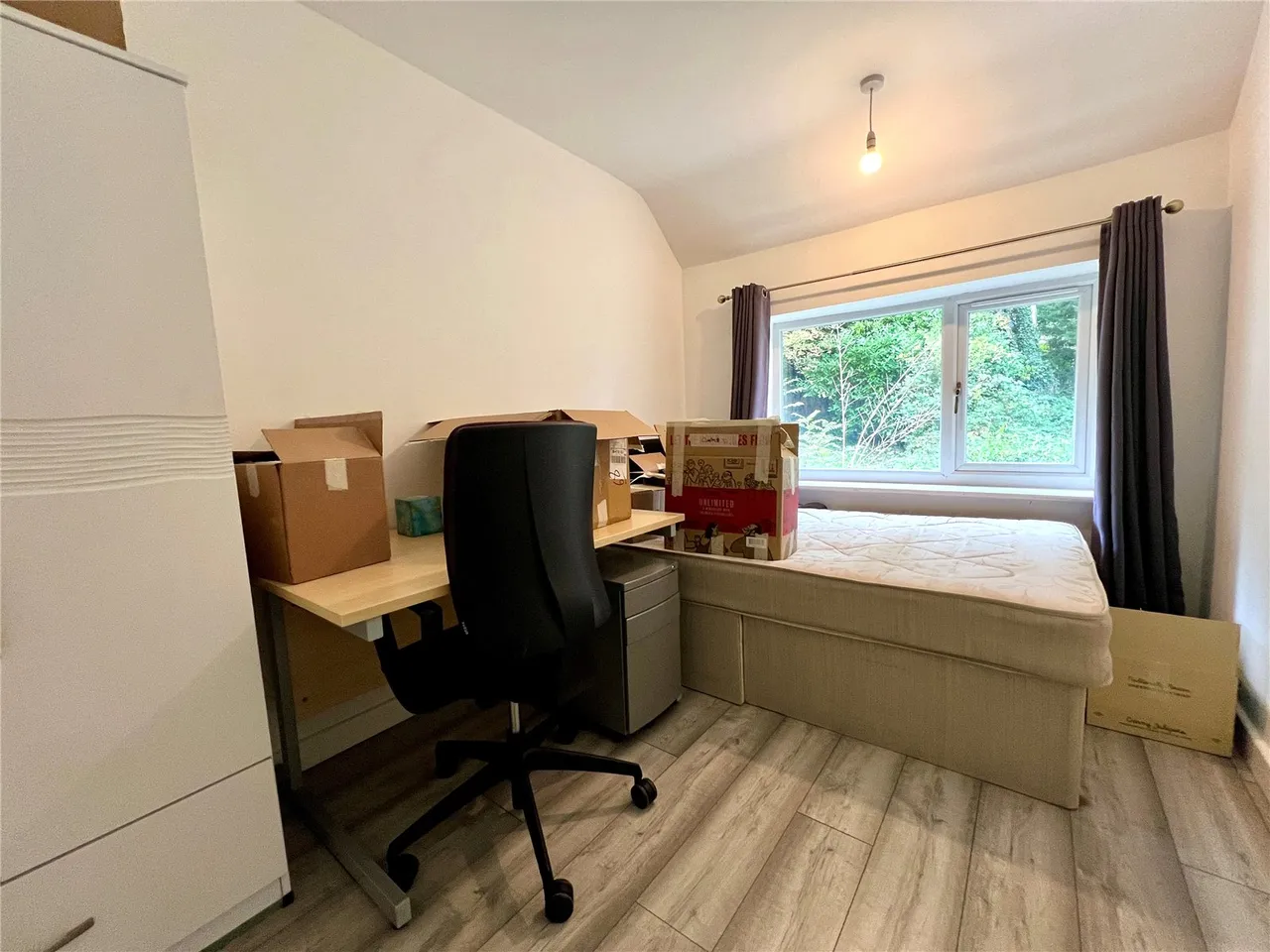 Vernon Way, Guildford, GU2, photo 8