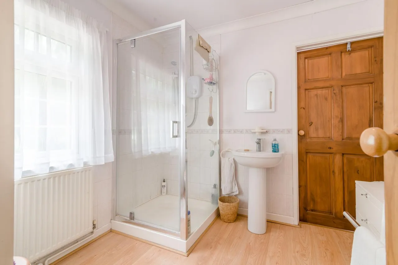 Llantrisant, Usk, NP15, photo 12