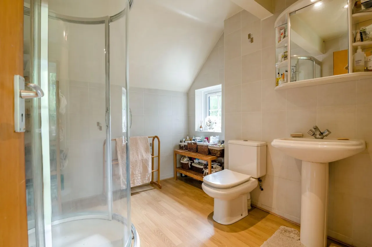 Llantrisant, Usk, NP15, photo 15