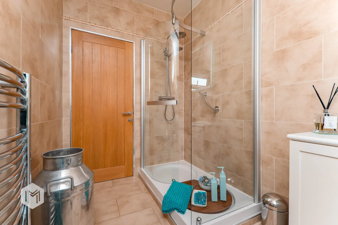 Greenside, Bolton, BL2 5SE, photo 8