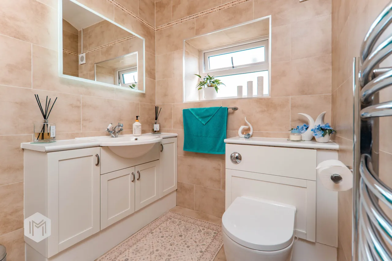 Greenside, Bolton, BL2 5SE, photo 4