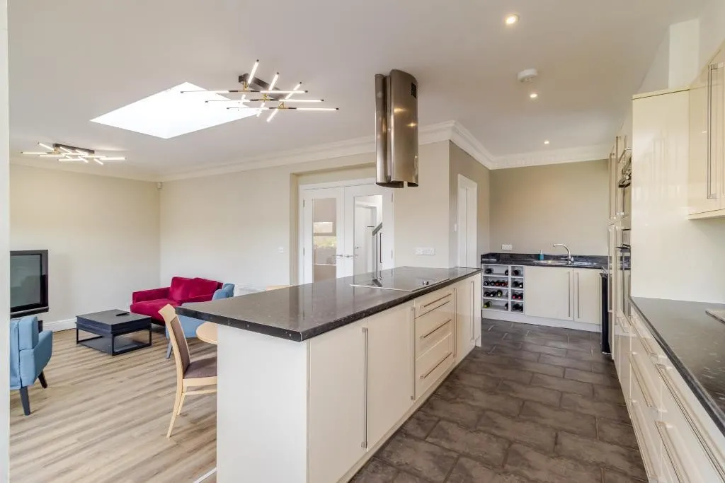 Farleigh Road, Warlingham, photo 24