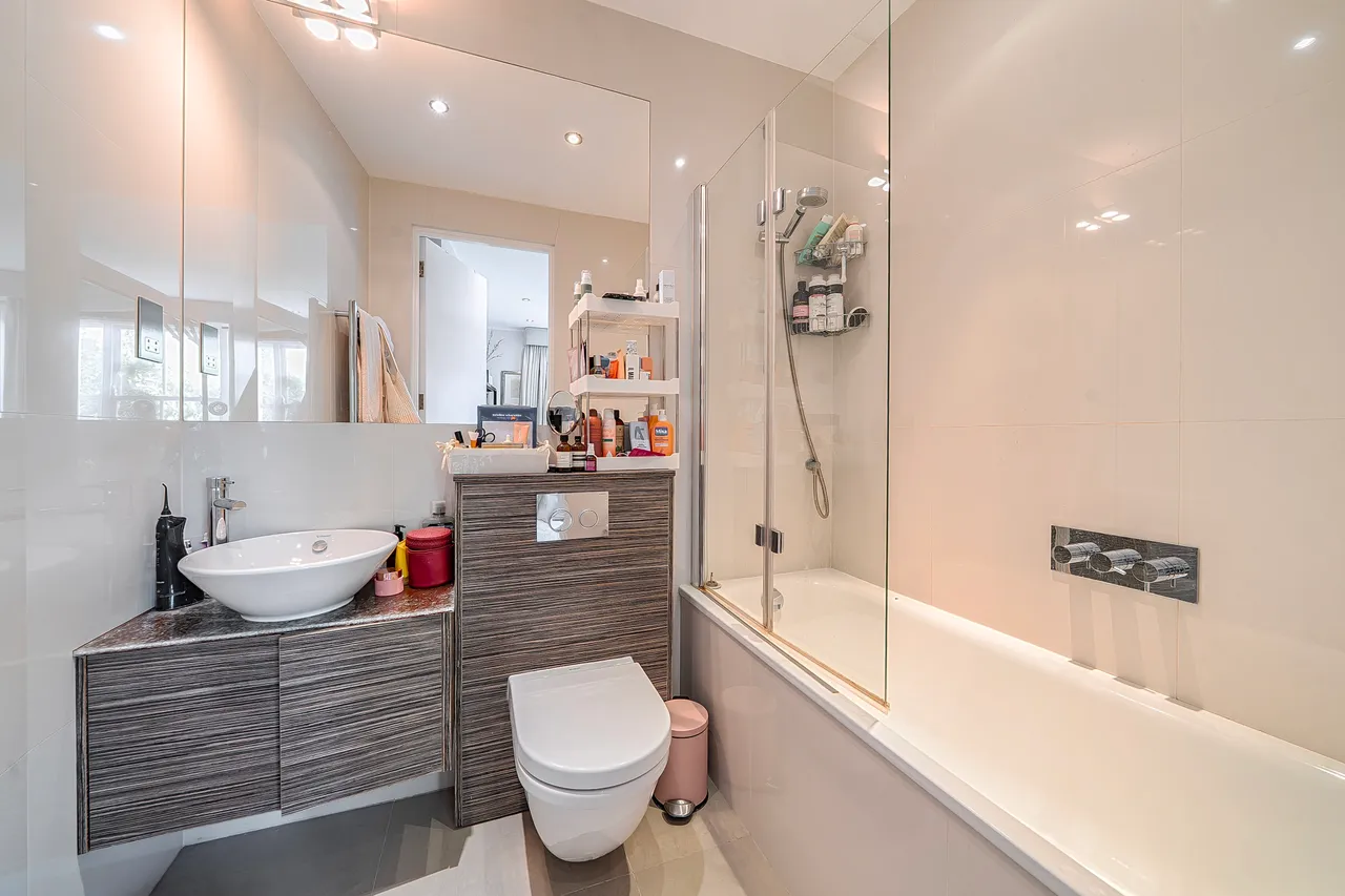Flat D, 25 Kempsford Gardens, London, photo 12