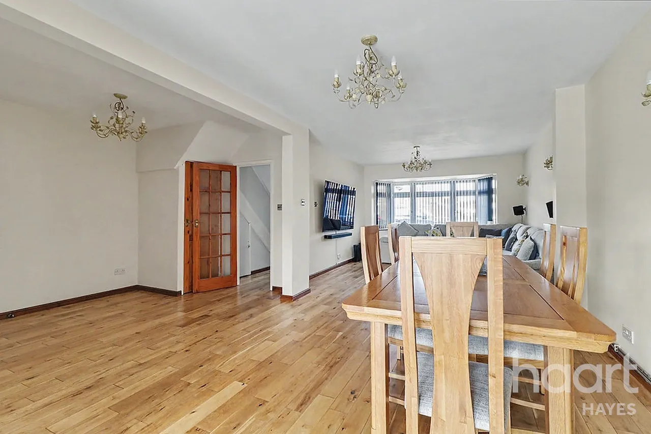 Laburnum Road, Hayes, UB3, photo 4