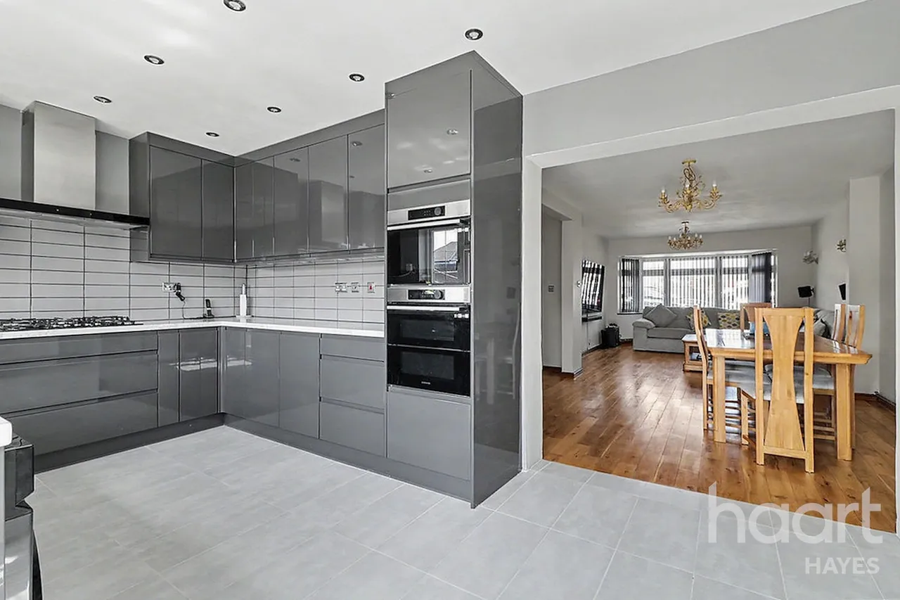 Laburnum Road, Hayes, UB3, photo 7