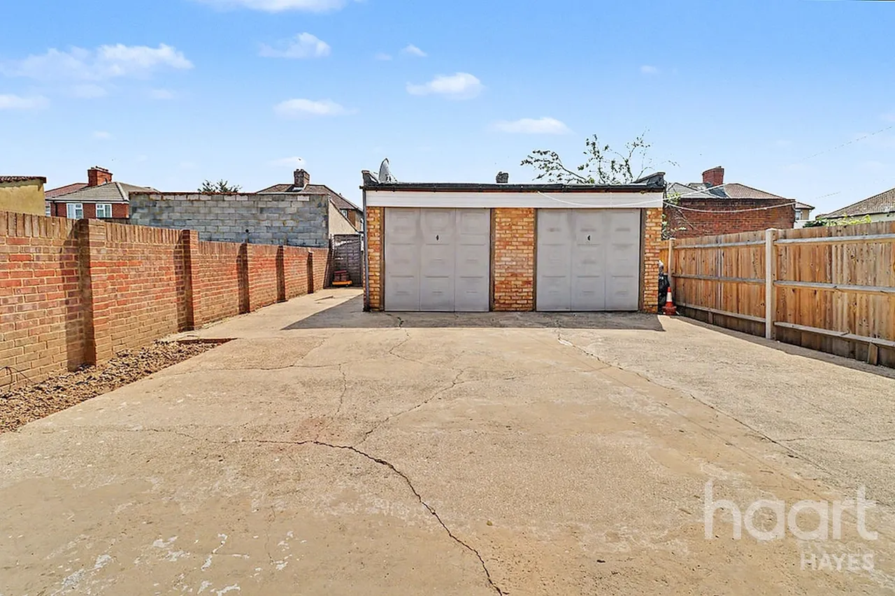 Laburnum Road, Hayes, UB3, photo 20