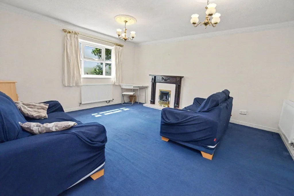 Belfry Court, Wakefield, WF1, photo 2