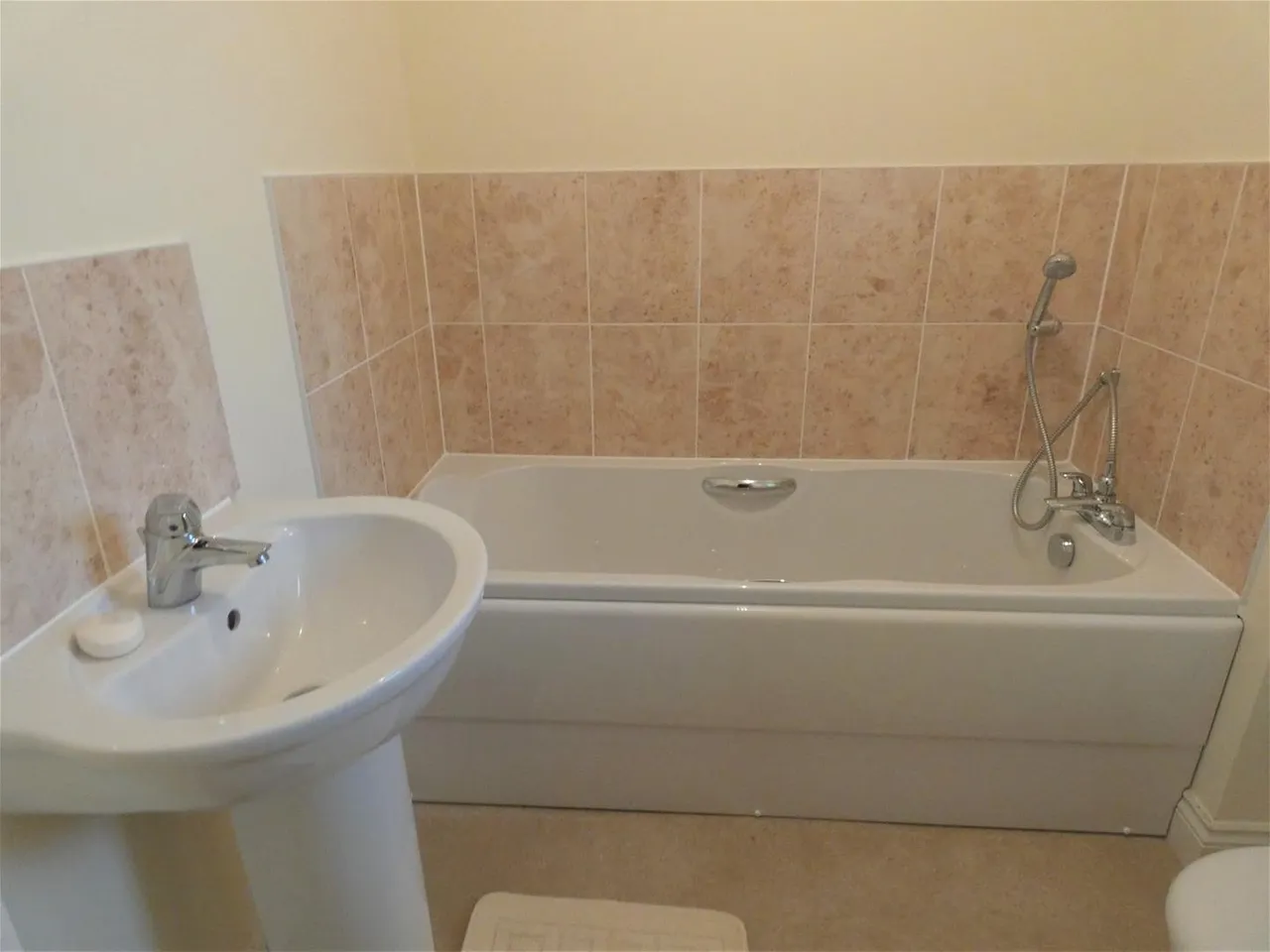 Bedford Drive, Titchfield Common, Fareham, photo 9
