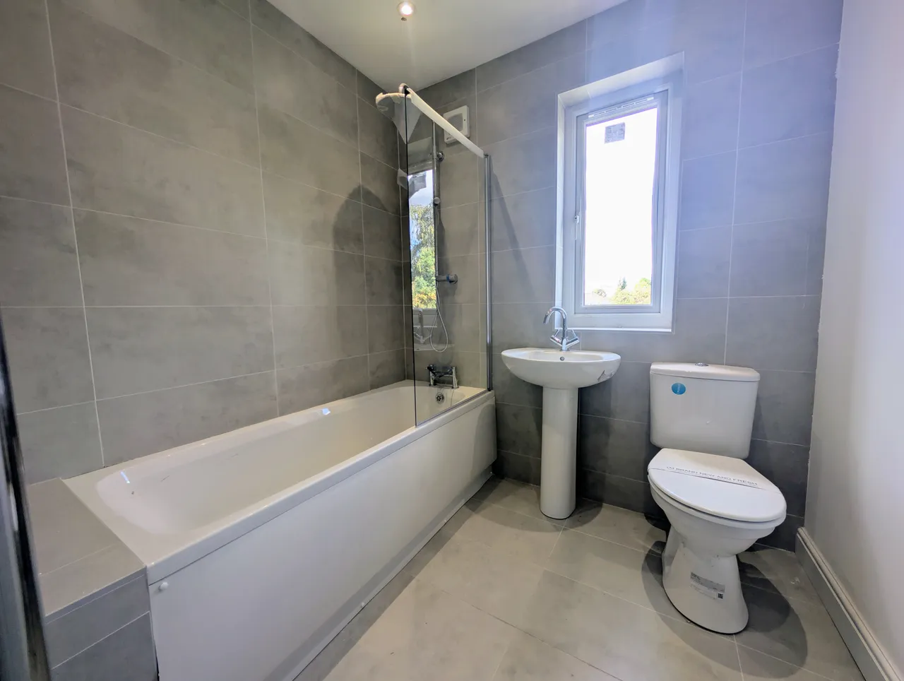 Yew Tree Road, Fallowfield M14, photo 5