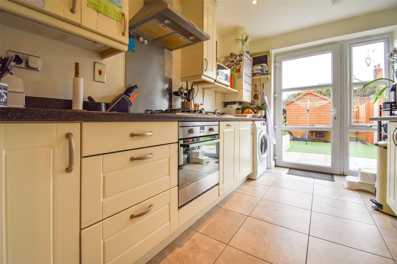 Blacksmith Close, Aldershot, Hampshire, GU12 4SR, photo 8