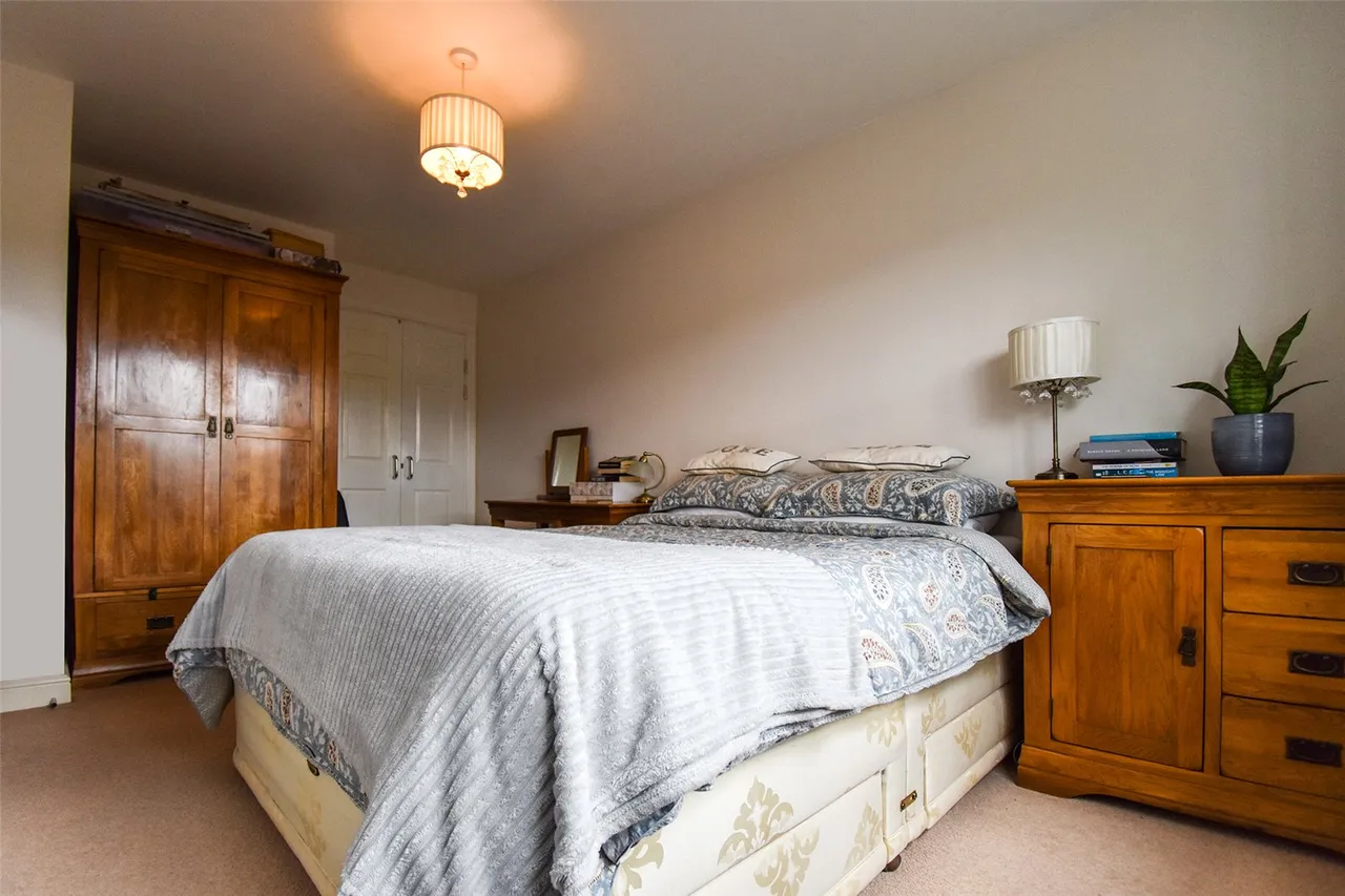 Blacksmith Close, Aldershot, Hampshire, GU12 4SR, photo 4