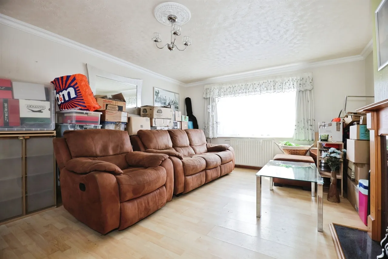 Edinburgh Way, Banbury, OX16, photo 7