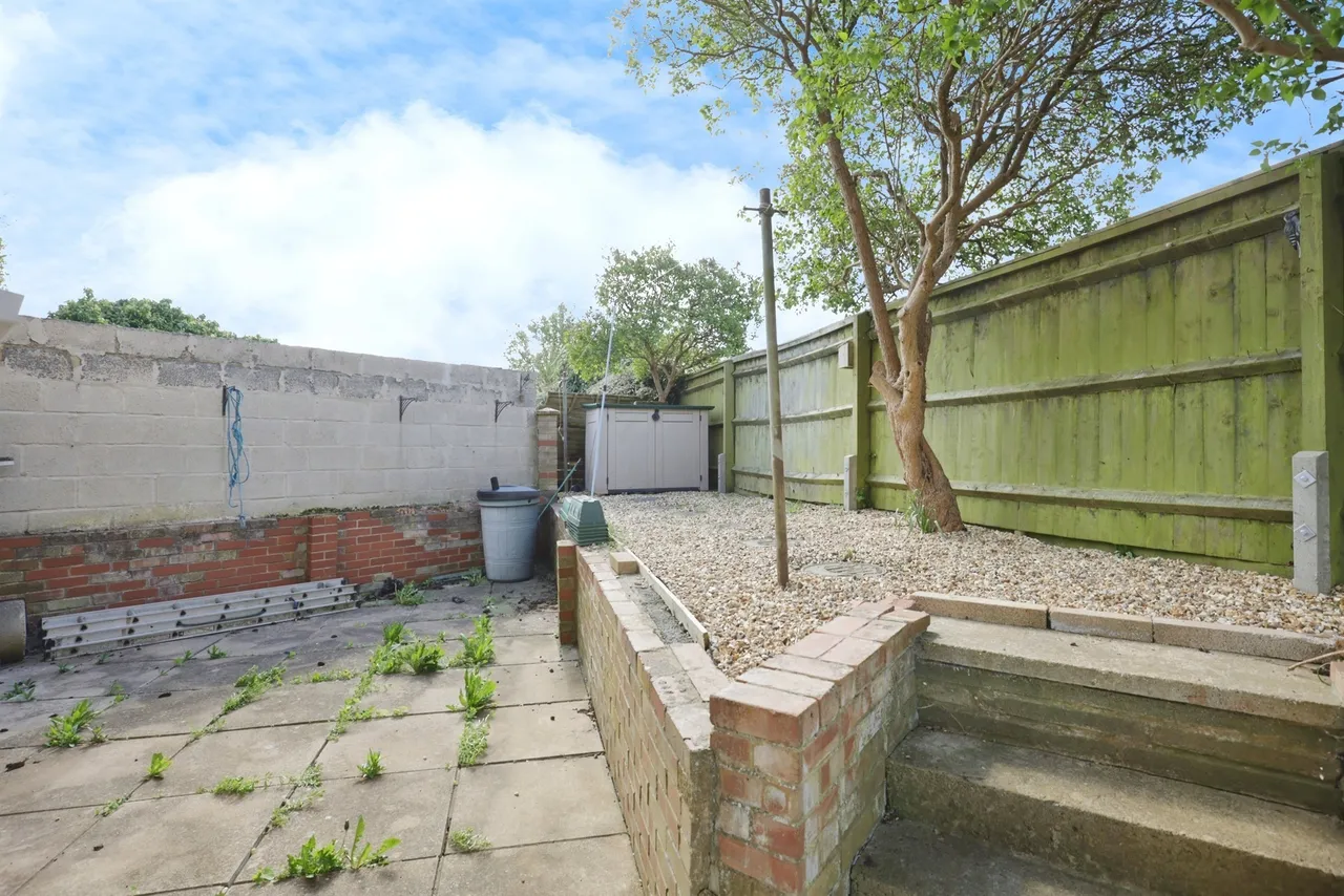 Edinburgh Way, Banbury, OX16, photo 3