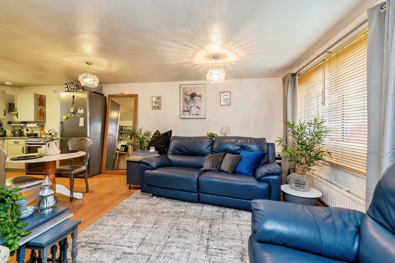 Wyton Close, Nottingham, Nottinghamshire, NG5, photo 4