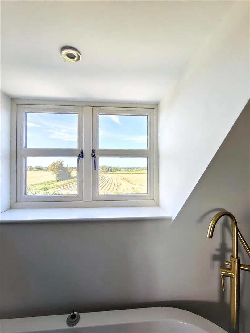 Felmingham Road, Skeyton, NR10, photo 14