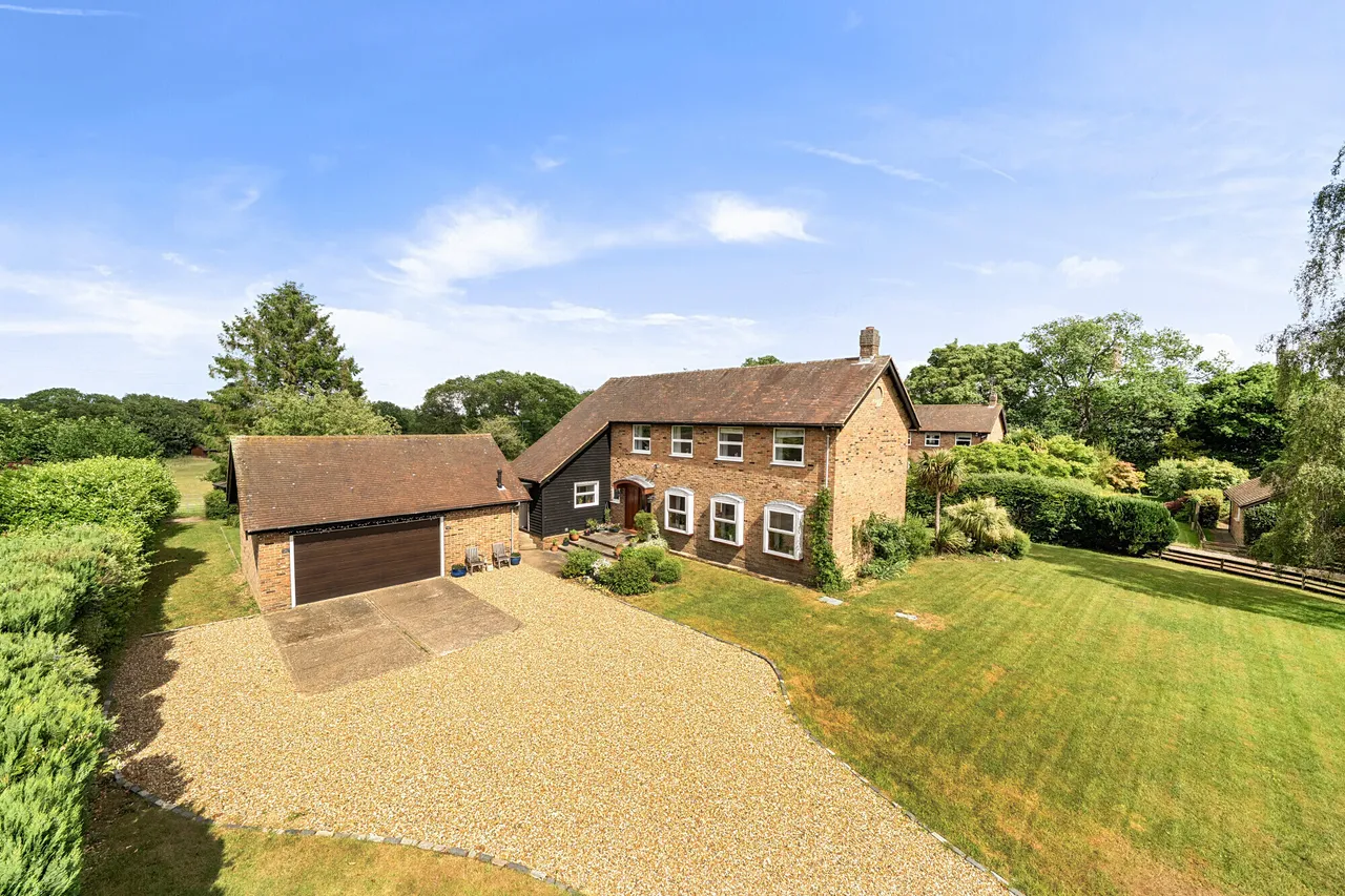 5 bed house for sale — The Briars, Sarratt, Rickmansworth, WD3