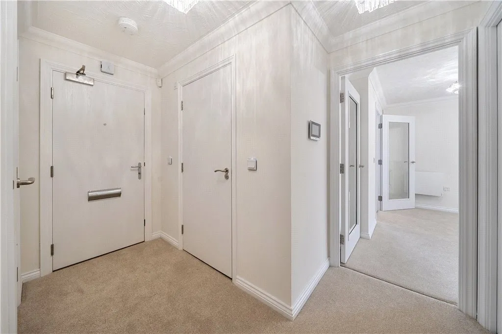 Water Lane, Towcester, Northamptonshire, NN12 6HR, photo 4