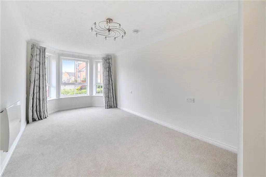 Water Lane, Towcester, Northamptonshire, NN12 6HR, photo 8