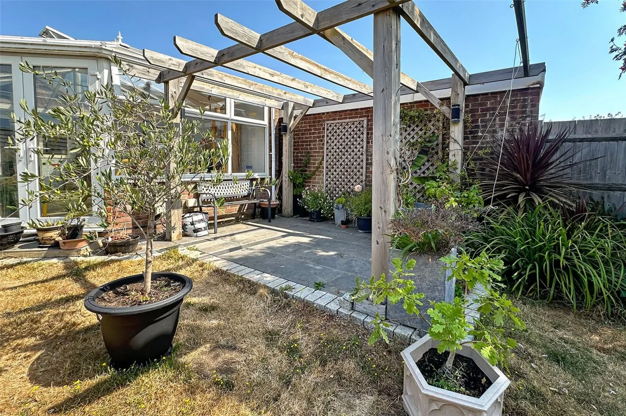 Rustington, Littlehampton, BN16, photo 12