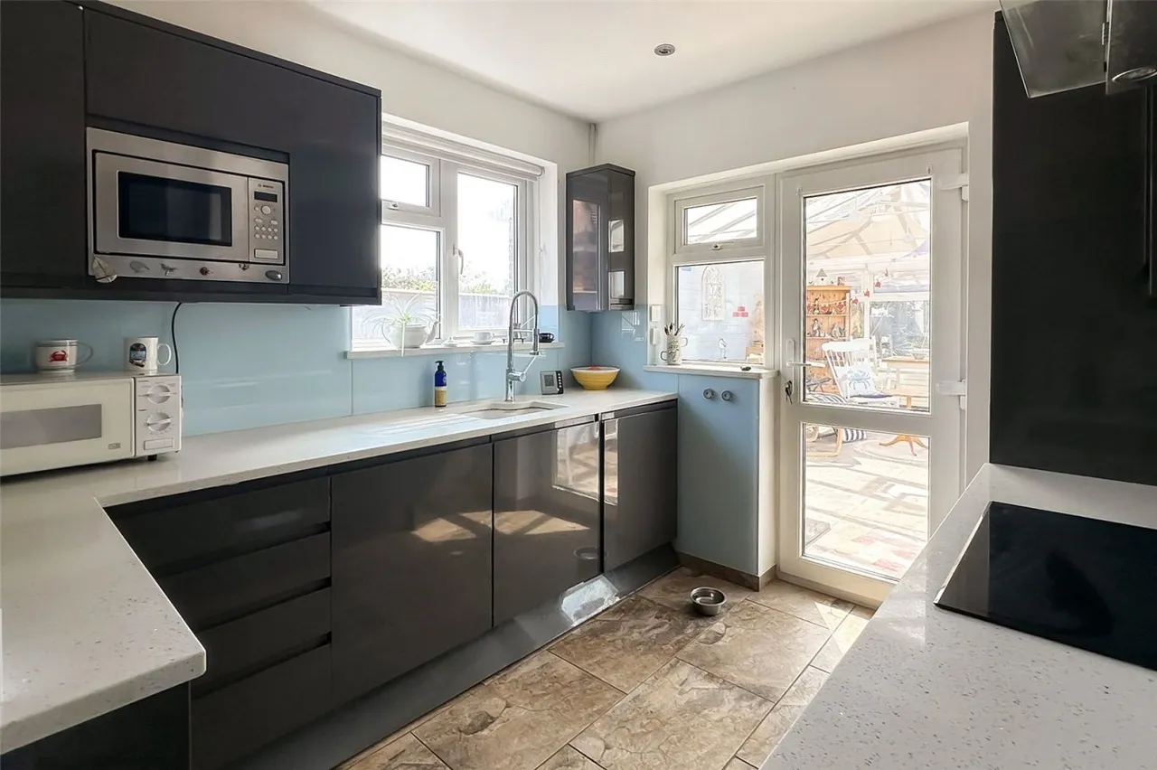 Rustington, Littlehampton, BN16, photo 10