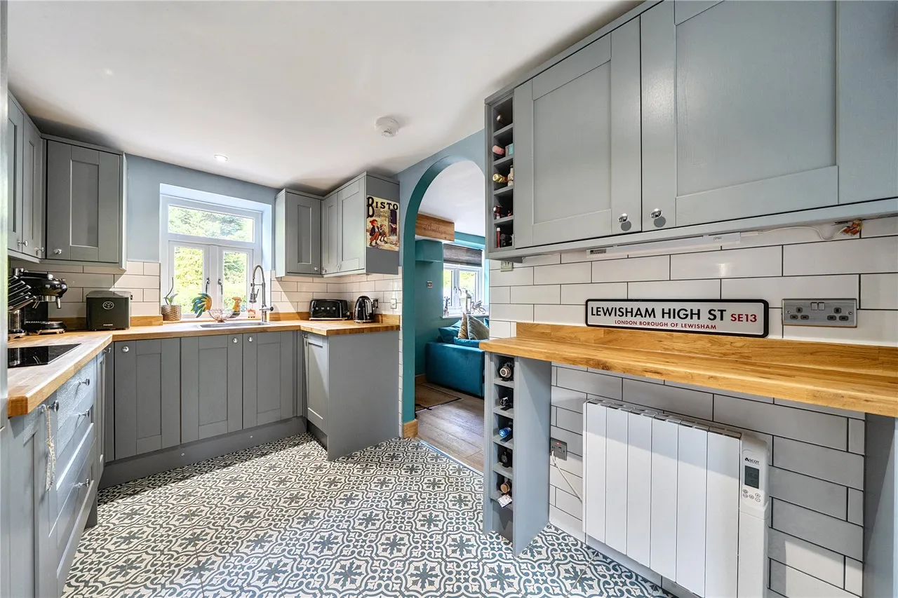 Bath Row, Clydach, Abergavenny, Monmouthshire, NP7 0NF, photo 6