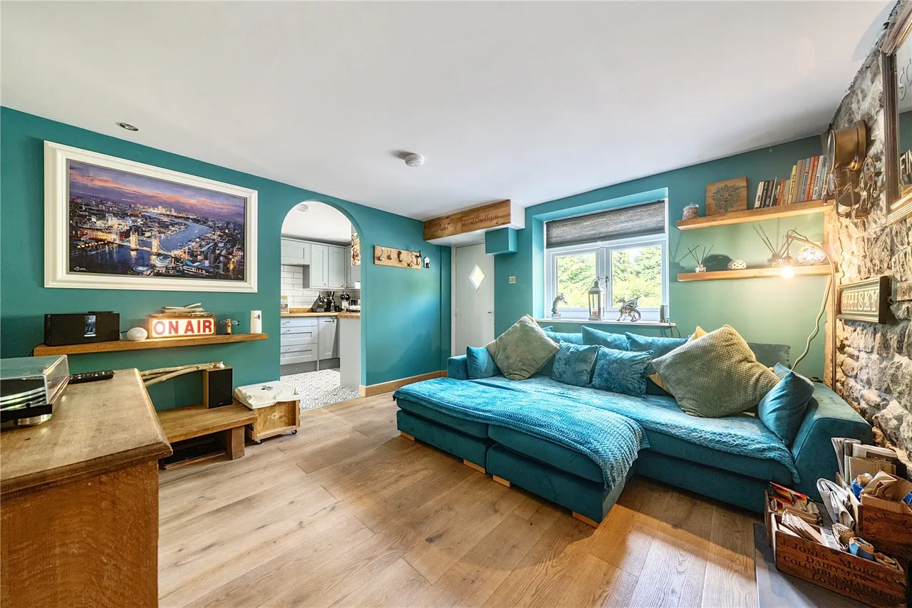 Bath Row, Clydach, Abergavenny, Monmouthshire, NP7 0NF, photo 8