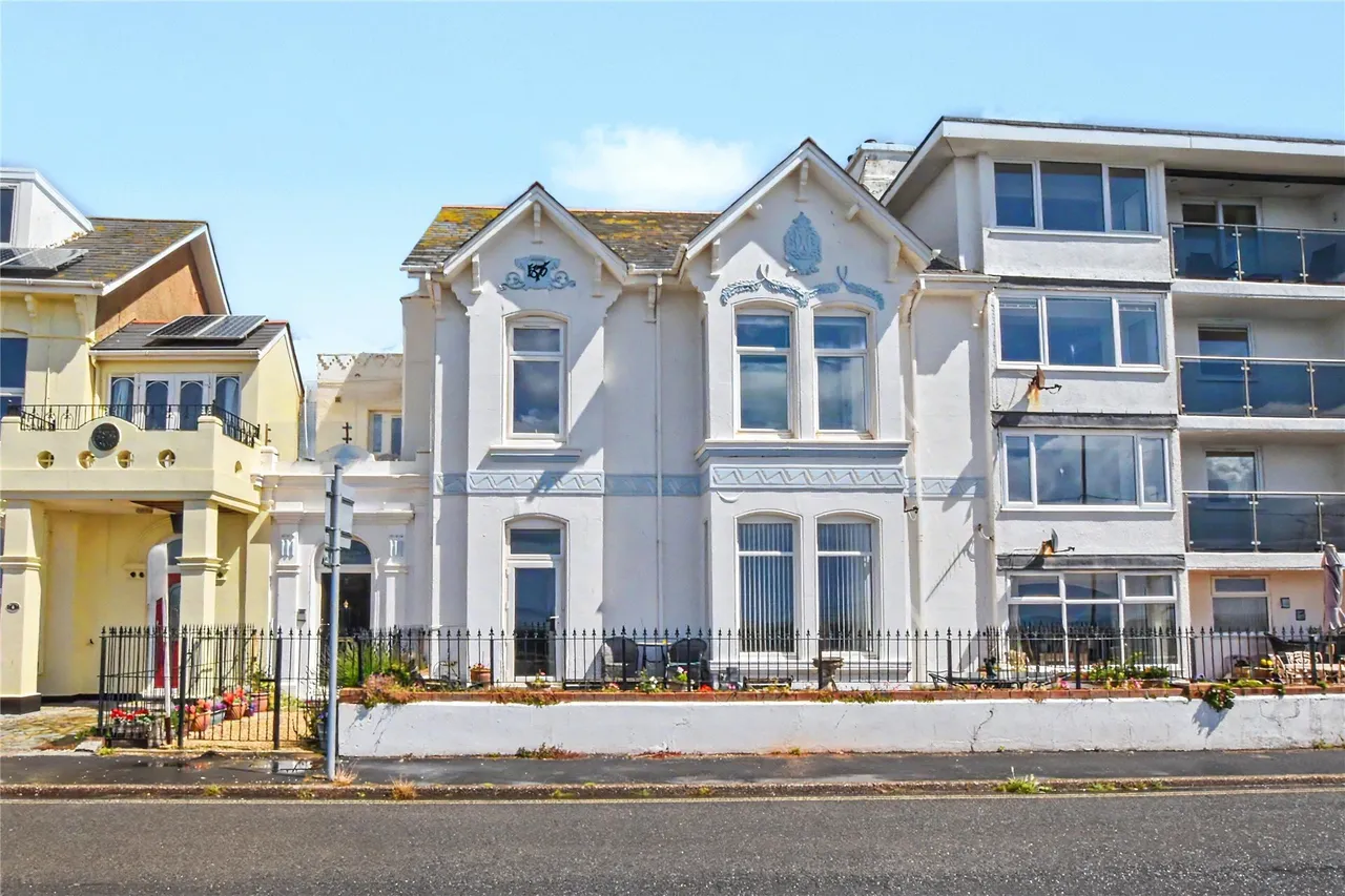 2 bed property for sale — Esplanade, Exmouth, Devon, EX8